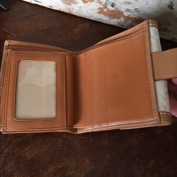 Coach Pale yellow and tan wallet - Picture 3 of 7